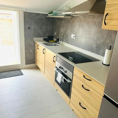 La Buhardillita * لاريدو